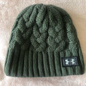 Under Armour beanie